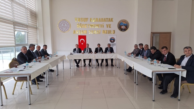Ağın'da "İlçe Milli Eğitim Müdürleri Toplantısı" yapıldı