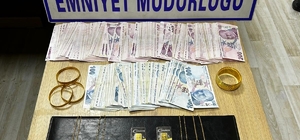 Kütahya’da sahte altınla dolandırıcılık yaptılar, Afyon’da yakalandılar
