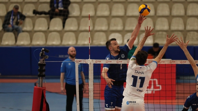 TVF Erkekler Voleybol 1. Ligi Yarı Finali: Kocaeli Büyükşehir Belediye Kağıtspor: 4 - Arkasspor: 1
Finalin adı belli oldu: Kağıtspor - Sungurlu