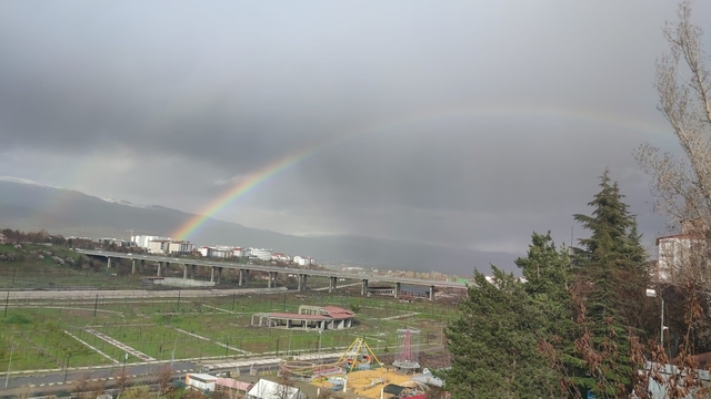 Bingöl'de gökkuşağı görsel şölen oluşturdu