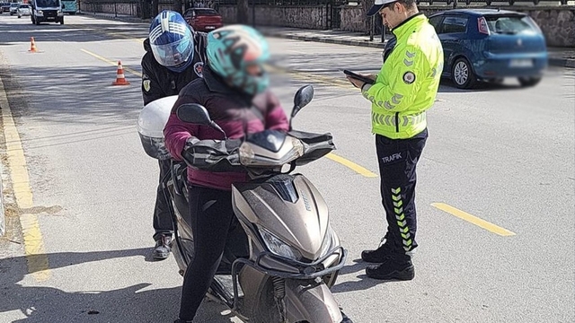 Manisa'da motosiklet denetimi: 540 sürücüye, 3 milyon 800 bin TL ceza