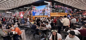 Karnaval esnafın yüzünü güldürdü, kebapçılar doldu taştı