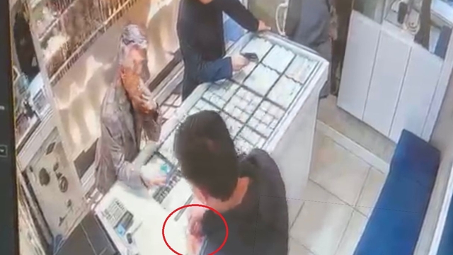 Diyarbakır'da kuyumculara sahte altın satan şüpheli tutuklandı