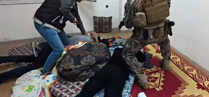 Uyuşturucu hap üretilen depoya operasyon: 9 gözaltı
