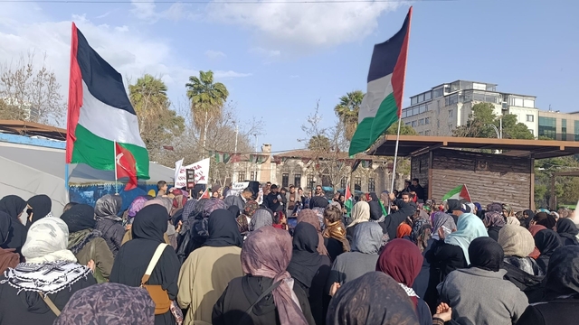 Şanlıurfalı kadınlardan İsrail'in idam yasasına tepki
Şanlıurfalı kadınlardan Gazze halkına destek