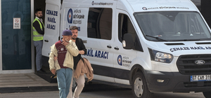 Otomobil ağaca çarptı: 2 ölü, 2 yaralı (2)