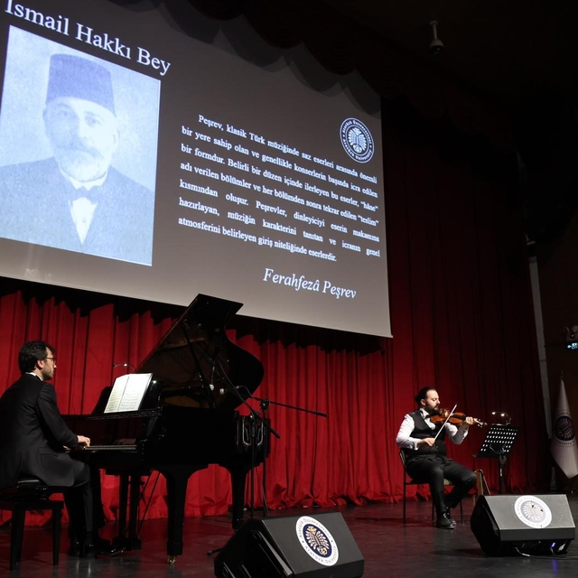 Keman ve piyano ile saklı kadim nağmeler: "Türk müziği saz eserleri" Erzuru...