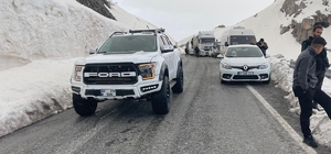 Hakkari- Şırnak kara yolu çığ nedeniyle kapandı