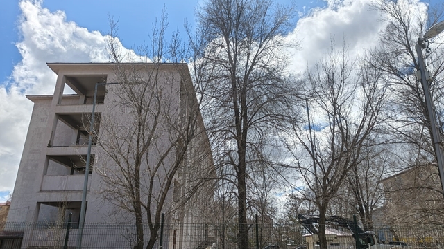 Diyadin'de eski hükümet konağı için yıkım süreci başladı