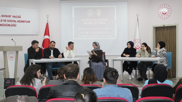 Bayburt'ta genç çiftlere yönelik aile temalı etkinlik düzenlendi