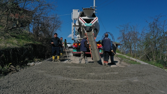25 yıllık yol sorunu çözüme kavuşturuluyor