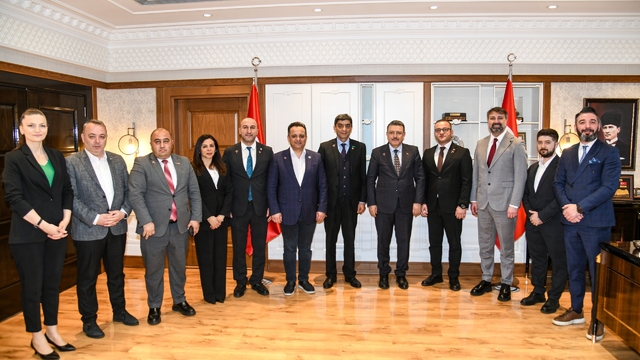 Azerbaycan heyetinden Trabzon'a sağlık turizmi çıkarması