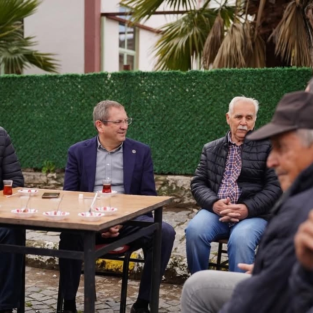 Altınova'da Başkan Ergin'den halkla samimi buluşma