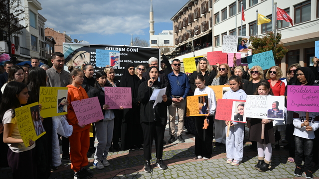 Edirne'de bıçaklanarak öldürülen Gülden Coni anıldı