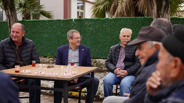 Altınova'da Başkan Ergin'den halkla samimi buluşma