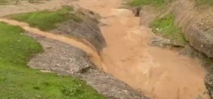 Siirt'te dolu yağışı etkili oldu, bahçeler zarar gördü