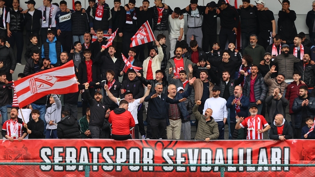 Sebat Gençlikspor'un 2. Lige yükselmesi coşkuyla kutlandı