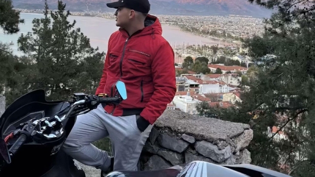 Otomobille çarpışan motosikletin sürücüsü öldü