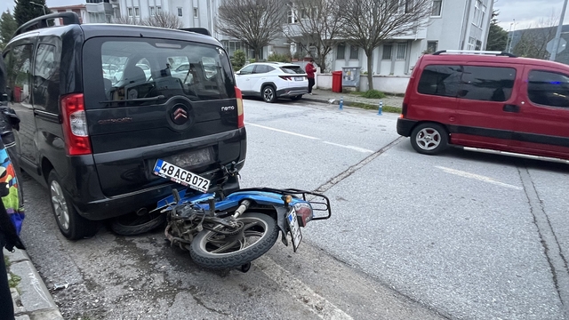 Çarpmamak için kaçtı, başka araca çarptıı