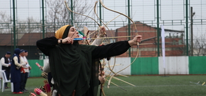 Bursa'da "Geleneksel Türk Okçuluğu Yarışması" düzenlendi
