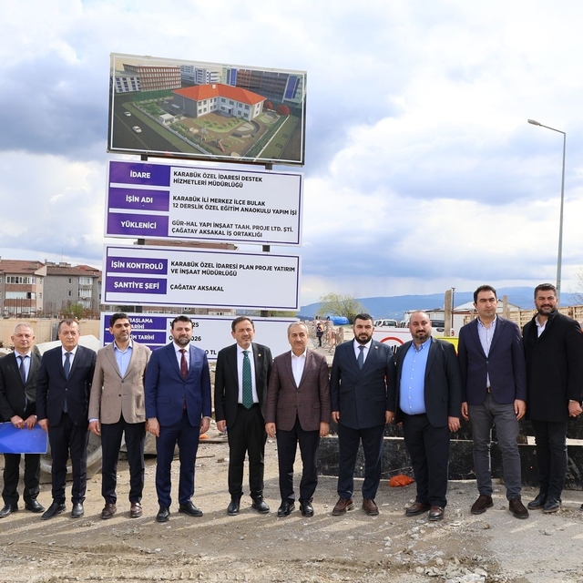 AK Parti heyeti Karabük'te eğitim ve yurt yatırımlarını inceledi