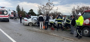 Eskişehir’de otomobil karşı şeride geçip başka otomobile çarptı; 4 ölü, 2 yaralı