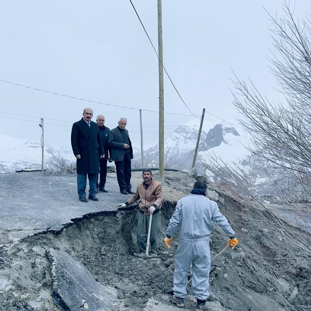 Yağışla birlikte kentte hasar oluştu