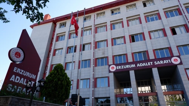 Erzurum Adliyesi'nde tarihi başarı: Temizlenme oranı yüzde 118'e ulaştı
En hızlısı terör, en uzunu kasten yaralama: İşte Erzurum'da dosyaların bitirilme süreleri