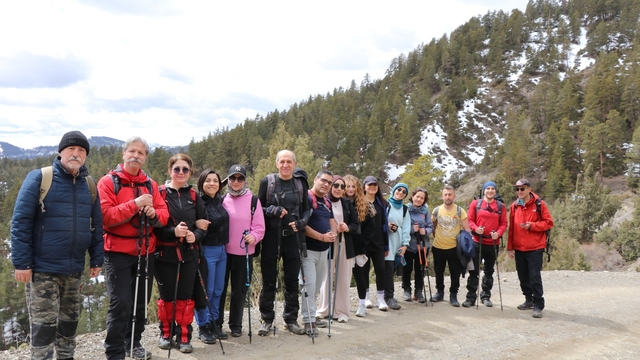 Doğa tutkunlarının bahar yürüyüşü