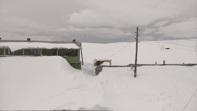 Bülbülan Yaylası'nda evler kara gömüldü