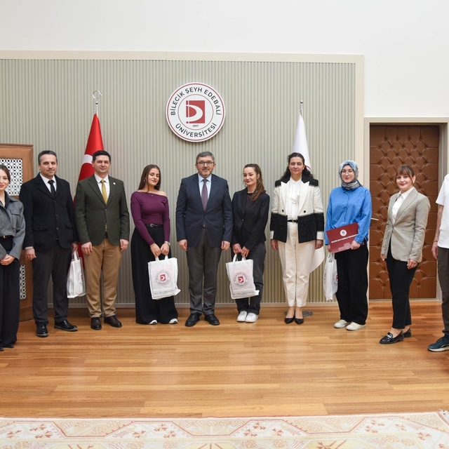 BŞEÜ'de 62. Kütüphane Haftası töreninde ödüller sahiplerini buldu