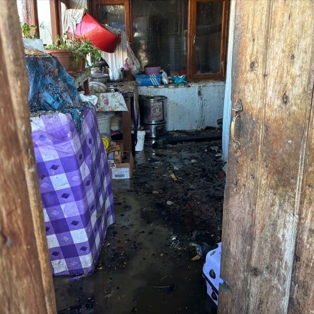 Bilecik'te kullanılmayan kömür kazanından yangın çıktı