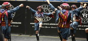 Halk oyunları ekipleri birincilik için ter döktü