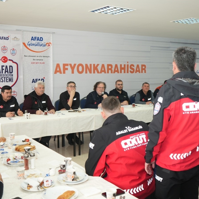 Taşdelen, arama kurtarma ve gönüllülük sisteminin önemine dikkat çekti