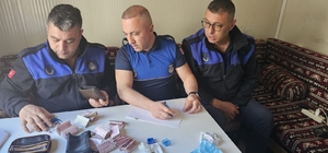 Zabıta tarafından bulunan para ve altın sahibine teslim edildi