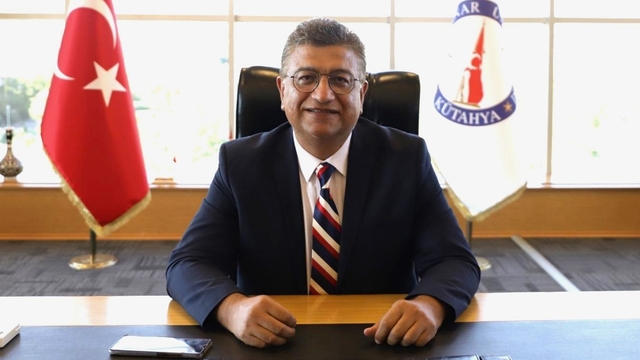 Rektör Kızıltoprak'tan Haydarpaşa Camii tartışmalarına değerlendirme: "Şehrin dinamiği görmezden gelinmesin"