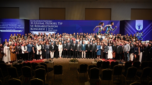 Toplum yaşlandıkça fizik tedavi ihtiyacı artıyor
Fizik tedavi ve rehabilitasyonun yol haritası Antalya'da çizildi
FTR kongresinde rehabilitasyon ve fizik tedavide yeni ufuklar açıldı
Uzmanlardan halk sağlığı için kritik uyarı:
"Önce egzersiz ve fizik tedavi" çağrısı
Toplum yaşlandıkça fizik tedavi ihtiyacı artıyor