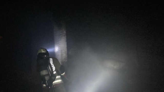 Dörtyol'da metruk bina yangını