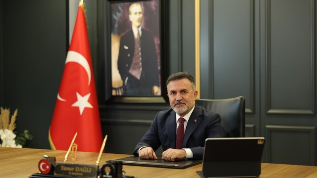 Adana'da ulaşım güvenliğini artıracak heyelan ıslahı yatırımı başlatıldı