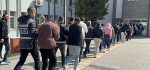 Tokat merkezli 12 ilde yasa dışı bahis operasyonu: 64 gözaltı Üçüncü şahısların IBAN'larını çalarak 2.4 milyarlık vurgun yapmışlar