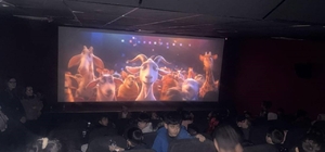 Şırnak Belediyesi’nden miniklere sinema sürprizi