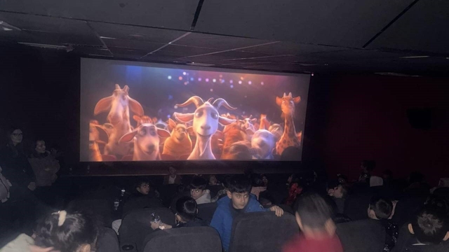 Şırnak Belediyesi'nden miniklere sinema sürprizi