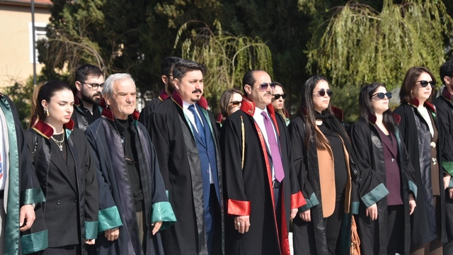 Salihli'de Avukatlar Günü törenle kutlandı