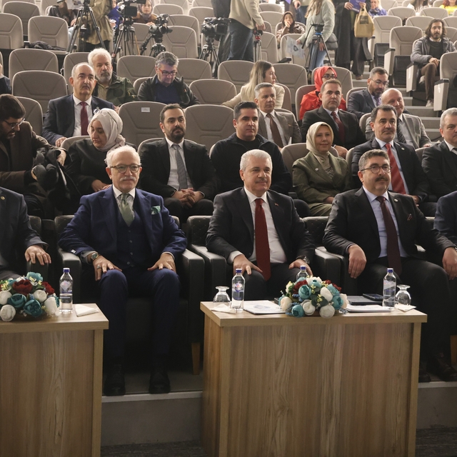 Sanal bahisle mücadele ve aileyi bilinçlendirme seferberliği
Konya'da 'Aile...