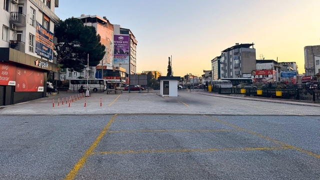 Efeler'deki otoparklarda yüzde 20 indirim uygulanacak