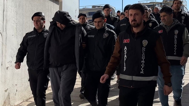 Akademisyen, meslektaşlarını ve esnafı sahte evrakla 521 milyon TL dolandırdı; 12 gözaltı