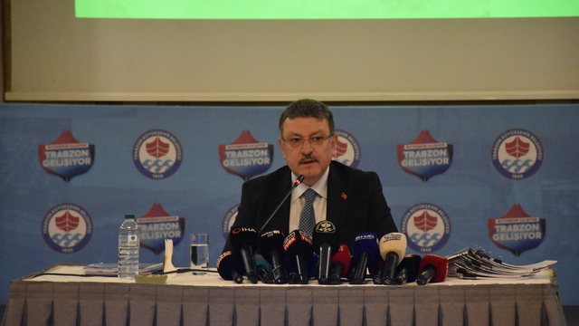 Trabzon Büyükşehir Belediye Başkanı Genç, 2. Yıl Değerlendirme Toplantısı düzenledi