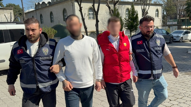 'Gözlüğünün altından bize niye baktın' diye silahla vurdular