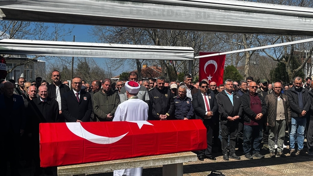 Tekirdağ'da yaşamını yitiren gazi emekli polisin cenazesi toprağa verildi