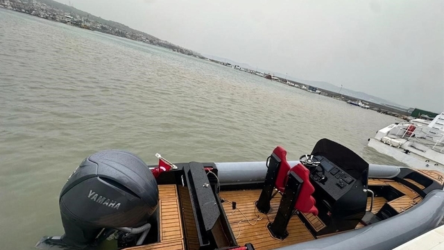 Ege Denizi'nde göçmen kaçakçılarına Sahil Güvenlik'ten film gibi operasyon
Ege'de sürat motoruyla göçmen kaçakçılığı yapan organizatöre Sahil Güvenlik balyozu